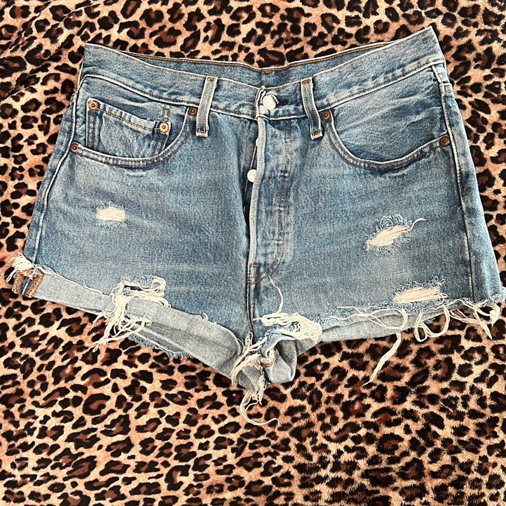 Levi High waisted shorts